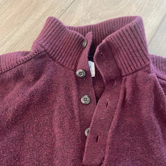 Gap size Medium maroon sweater - Picture 2 of 5